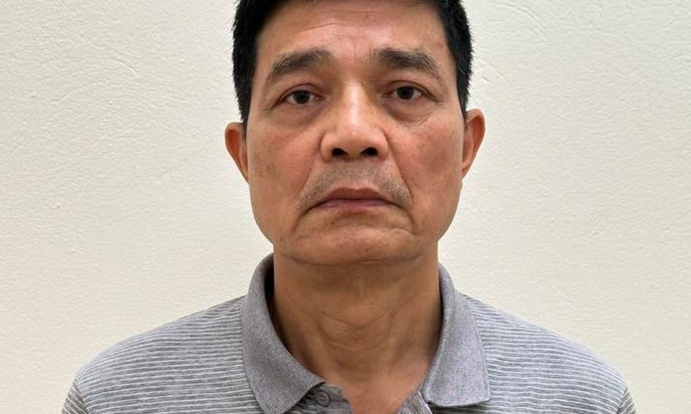 Nóng: Khởi tố, khám xét với nguyên cục trưởng Nguyễn Thanh Phong và 4 cán bộ Cục An toàn thực phẩm