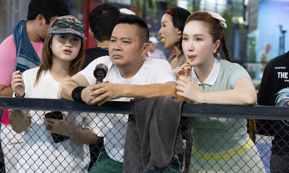 Bảo Thy cùng ông xã đại gia thi đấu Picklebal, đạt thành tích ấn tượng dù mới tập chơi 1 tháng