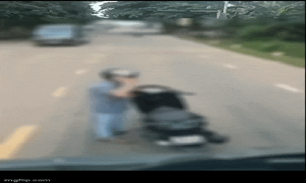 Danh tính người đàn ông chặn đầu ô tô, đập phá ở Đồng Nai