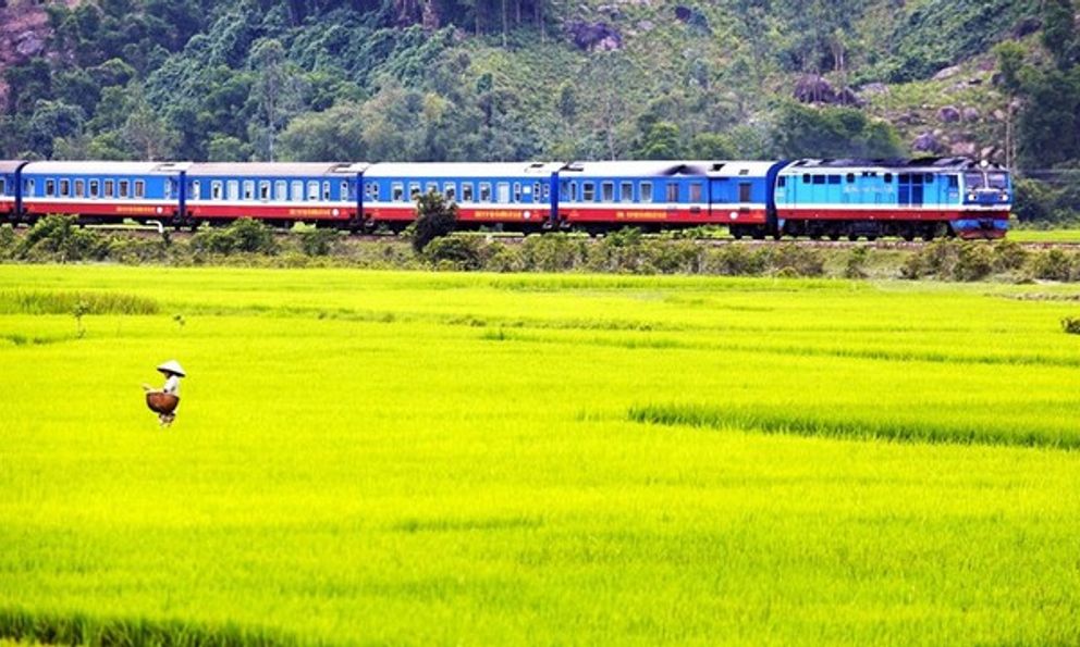 Chuyến tàu dài nhất Việt Nam là 