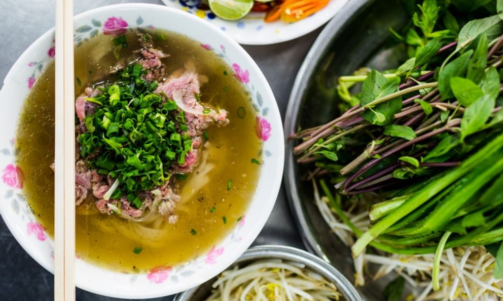 10 món ngon của Việt Nam mà du khách nhất định phải nếm thử