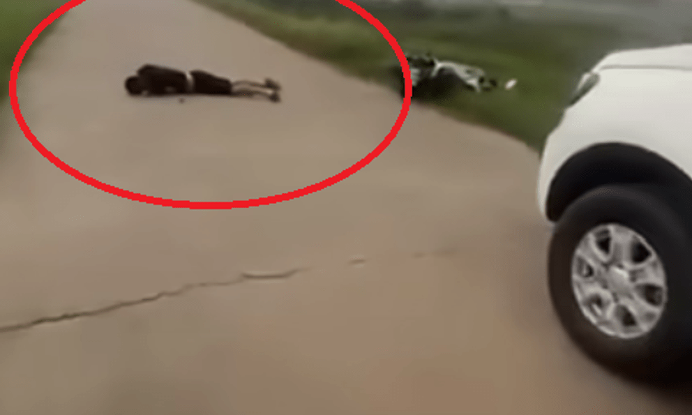 Người đàn ông bị sét đánh tử vong ở Bắc Ninh: Đoạn clip khiến nhiều người hoảng sợ