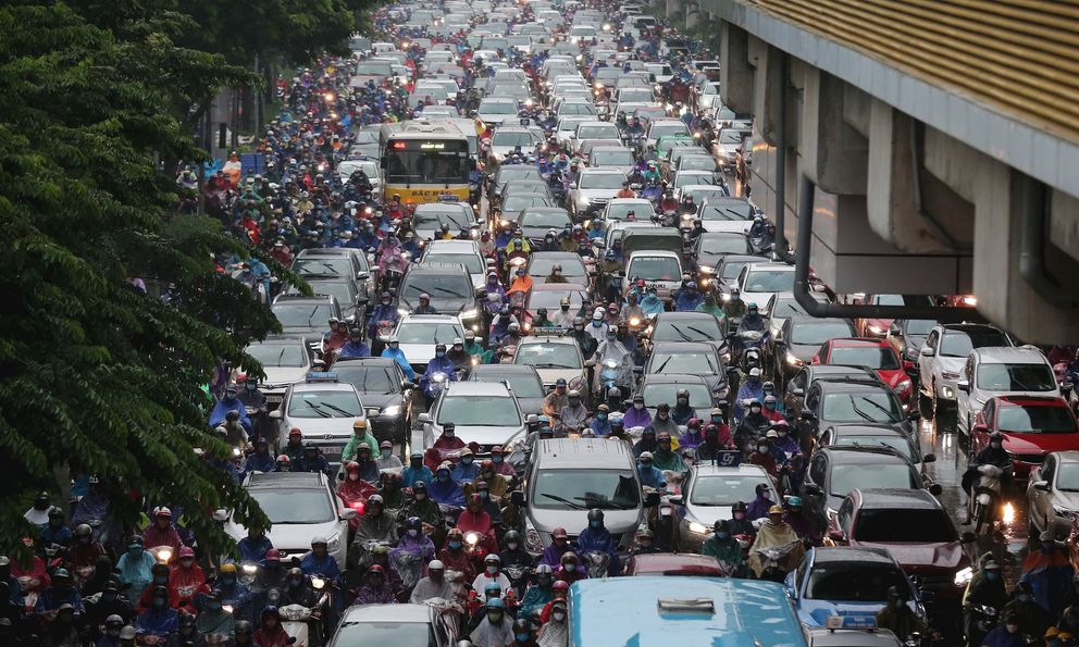 Hà Nội sắp cấm xe xăng trong Vành đai 1: 450.000 xe máy của người dân sẽ được hưởng ưu đãi chưa từng có?