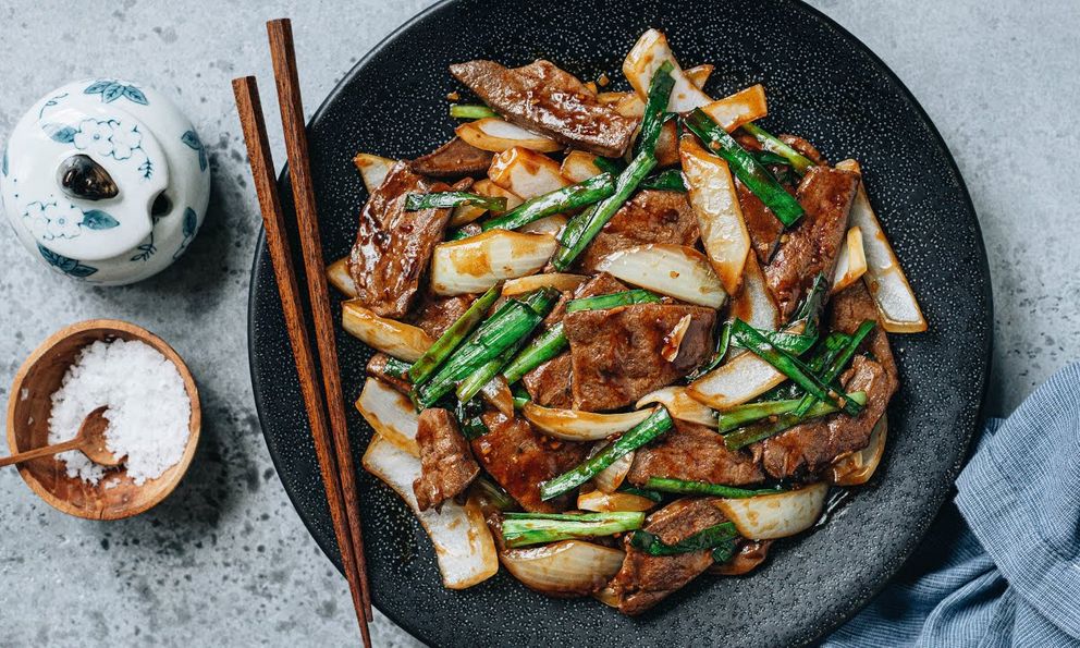 Một thực phẩm quen mặt có lượng cholesterol cao gần gấp 4 lần mỡ lợn: Ăn nhiều hại đủ đường