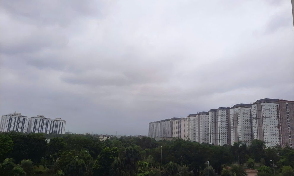 Bão số 3 áp sát đất liền, nhiều nơi trời hửng nắng: Hiện tượng có bất thường?