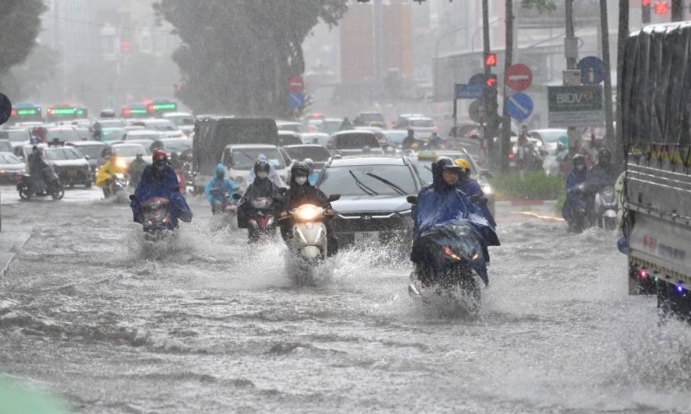 Khi nào toàn miền Bắc xuất hiện mưa to, chấm dứt nắng nóng?