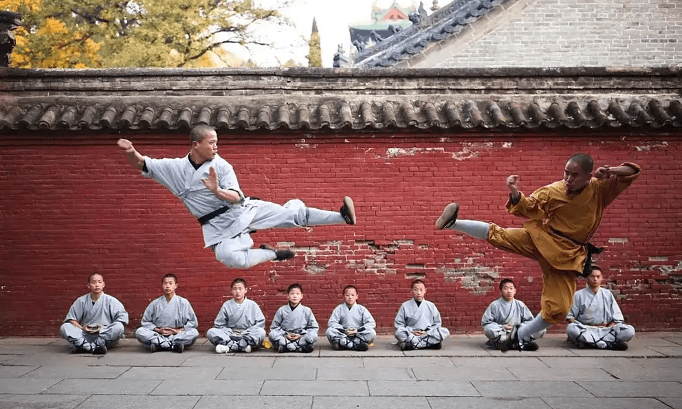 Cấm điện thoại, cắt nguồn thu 13 tỷ đồng: 30 nhà sư rời khỏi Thiếu Lâm Tự