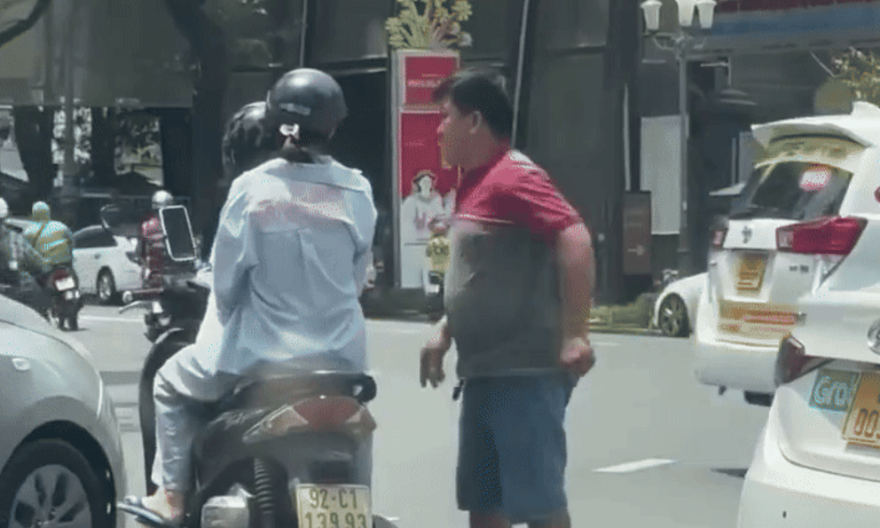 Diễn biến mới vụ tài xế công nghệ rút chìa khóa xe máy của cô gái rồi bỏ đi ở TP.HCM