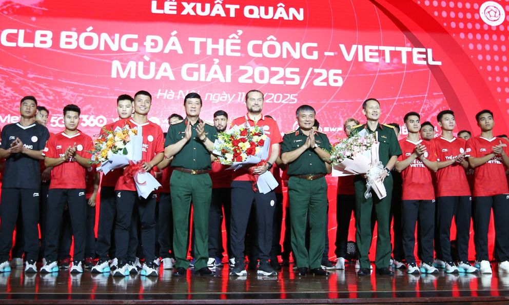 Thể Công - Viettel phô bày lực lượng 