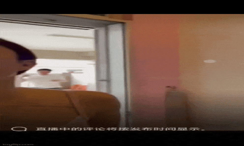 Đến tận nhà nhân tình của chồng để đánh ghen, người vợ có hành động khiến chồng phải sững sờ