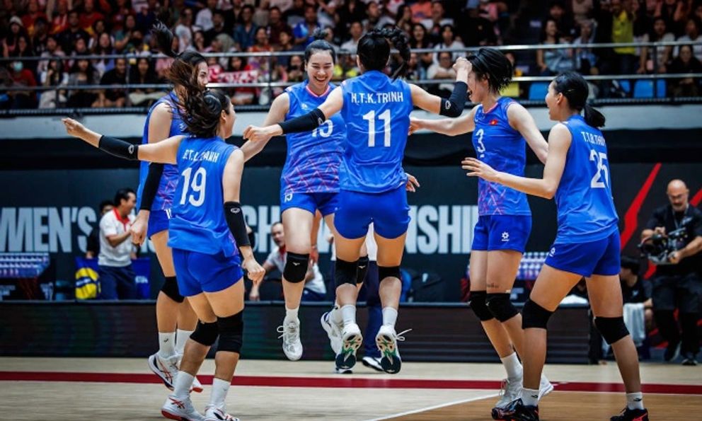 Gây bất ngờ, tuyển Việt Nam nhận lời ca ngợi từ ngôi sao châu âu và Liên đoàn quốc tế