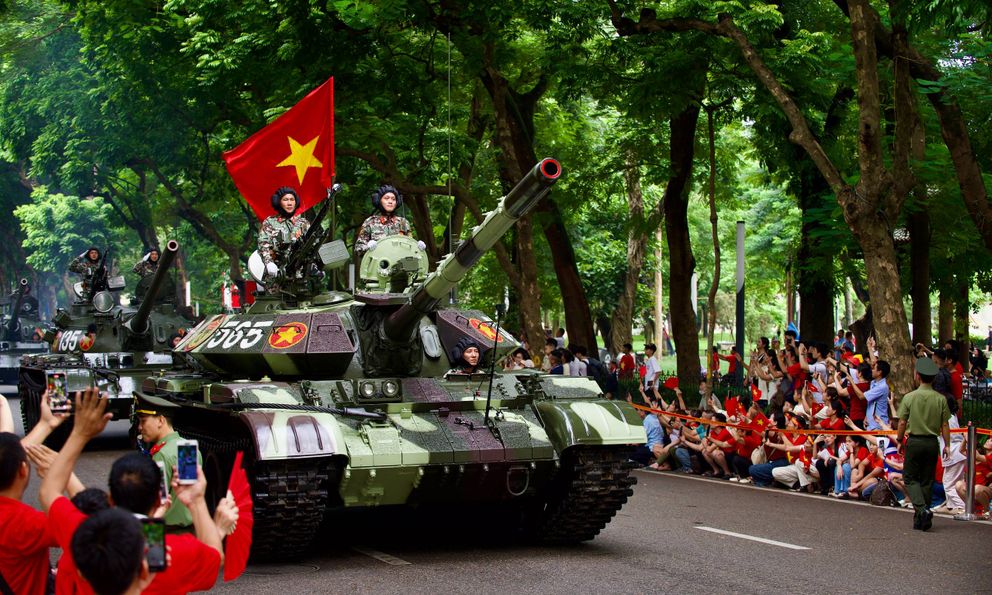 Choáng ngợp hình ảnh Su-30MK2, Yak-130 lần đầu thả bẫy nhiệt và dàn vũ khí, khí tài tại Lễ tổng duyệt A80