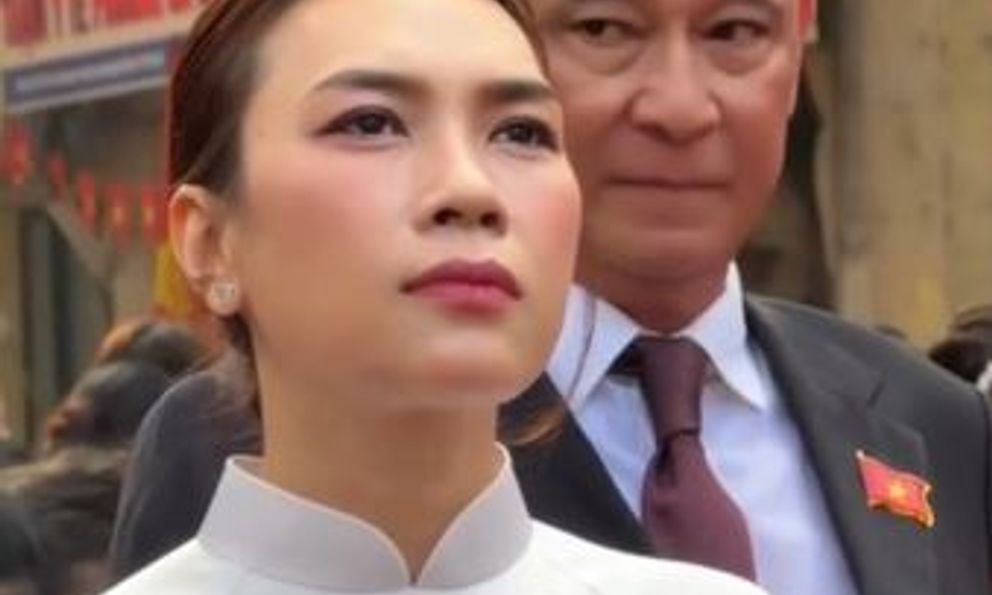 Lý do Mỹ Tâm thuê vệ sĩ lớn tuổi