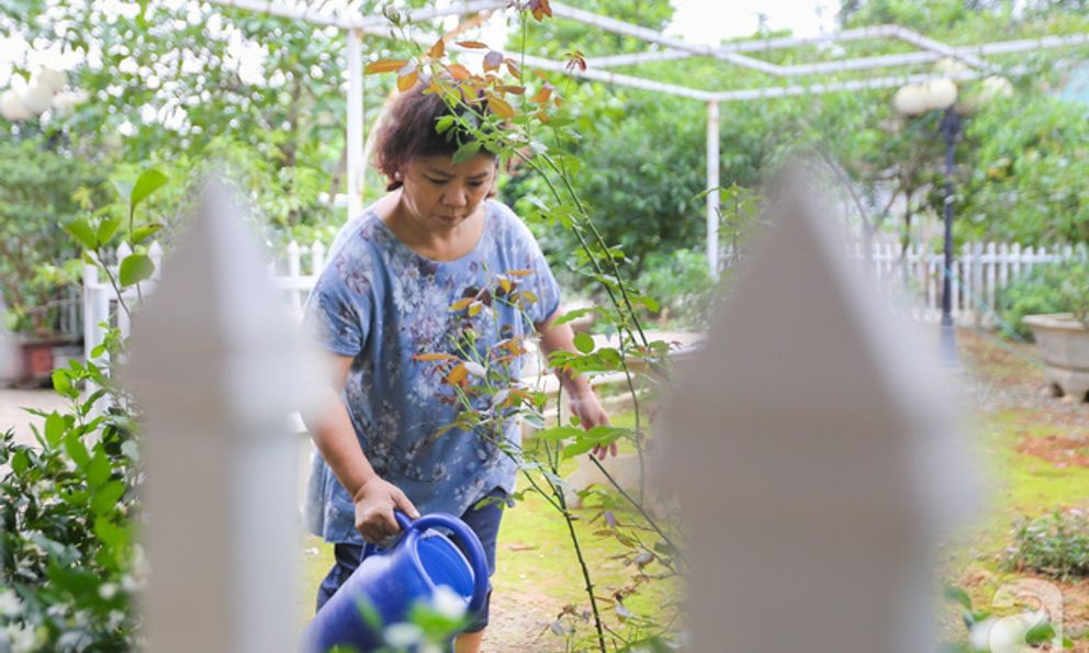 Nữ NSND là Chủ tịch APPA, rời phố thị về Thạch Thất sống, U80 thấy có lỗi với chồng con