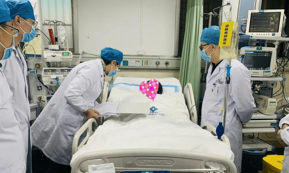 Cô gái 28 tuổi nguy kịch sau khi uống 2 thứ này: Bác sĩ tức giận 
