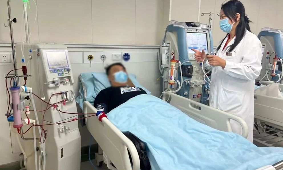 Người đàn ông suy thận ở tuổi 38: Bác sĩ kêu gọi 