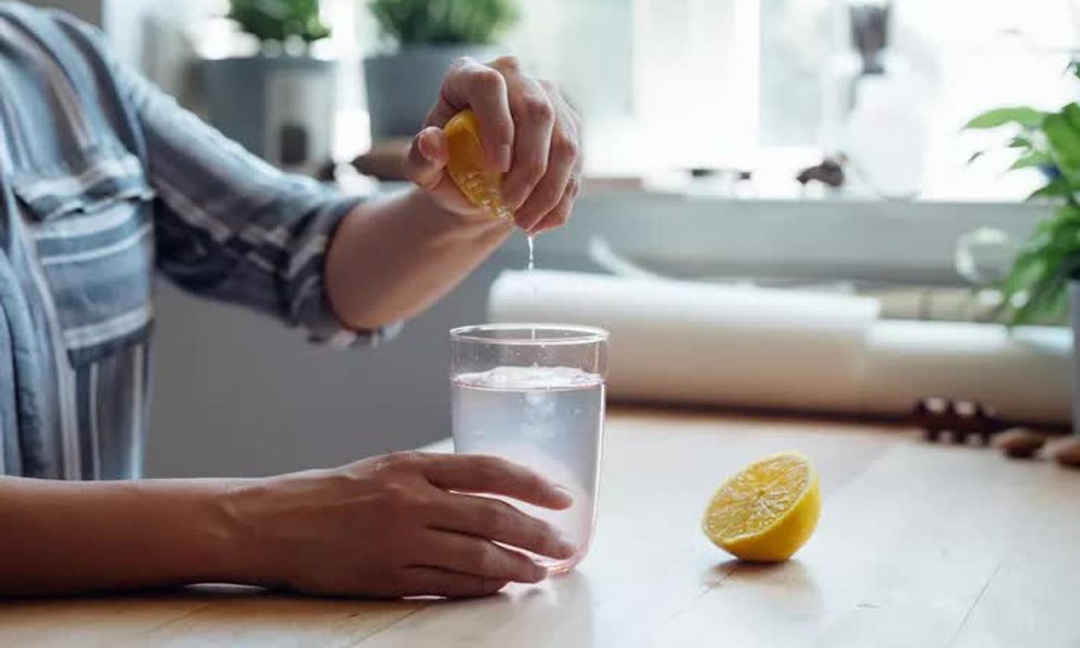 Uống nước chanh mỗi ngày để “diệt tận gốc” ung thư, 3 tháng sau người phụ nữ nhận kết quả bất ngờ