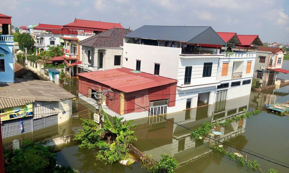 Lũ trên các sông xuống chậm, Hà Nội và 3 tỉnh bị ngập lụt đến bao giờ?