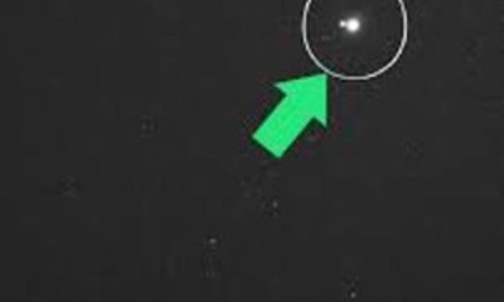 Cách xa 290 triệu km, tàu tỷ đô gửi về 1 bức ảnh lạ khiến cả thế giới lặng người: Vì sao?