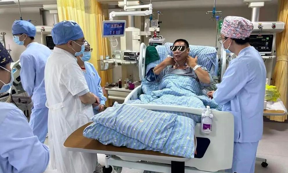 Người đàn ông suýt chết sau khi uống loại rượu này: Bác sĩ cảnh báo “độc gấp 50 lần thạch tín”