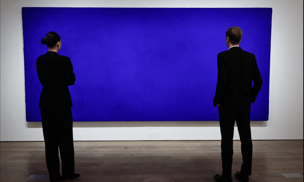 Bức tranh rộng gần 4 m, cao gần 2 m chỉ toàn màu xanh được mua với giá 21 triệu USD: Bí mật nằm ở đâu?