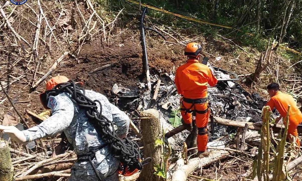 Trực thăng mất liên lạc sau 40 phút cất cánh, đã tìm thấy trong rừng: Hiện trường tìm kiếm gây chú ý