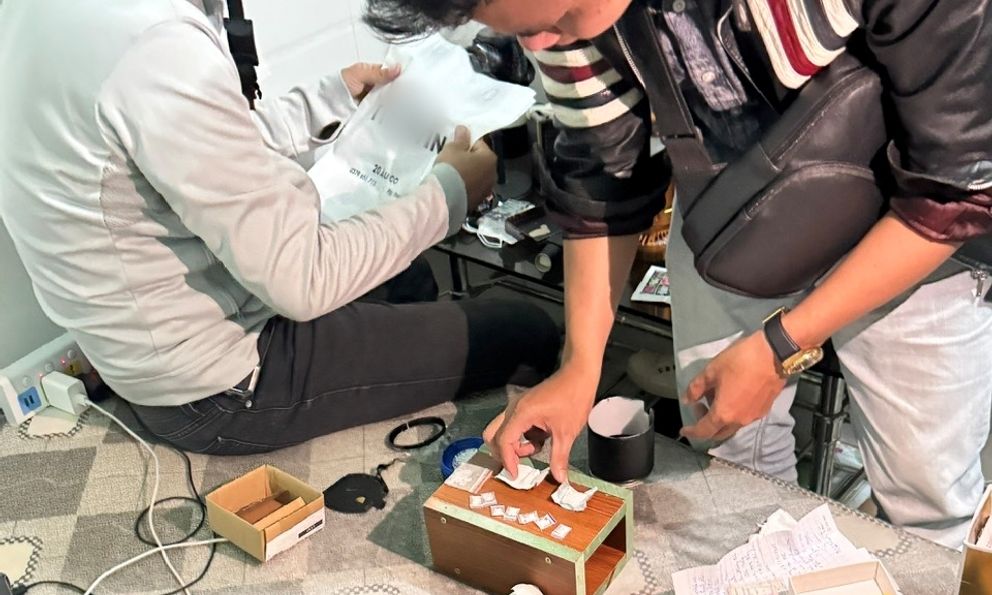 Khám xét khẩn cấp nơi ở đối tượng “cộm cán”  Lê Tấn Thành 