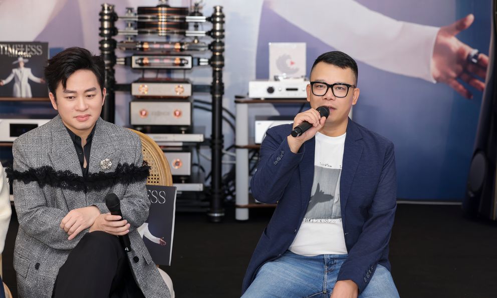 Nhạc sĩ Hồng Kiên: 