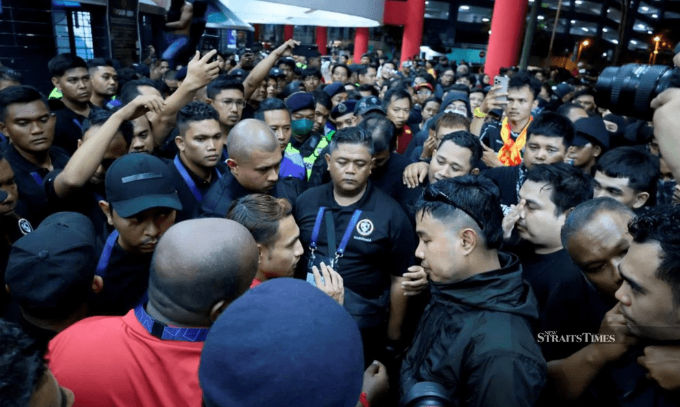 Giữa scandal “nhập tịch lậu”, bóng đá Malaysia lại bị AFC “sờ gáy” một vụ bê bối khác