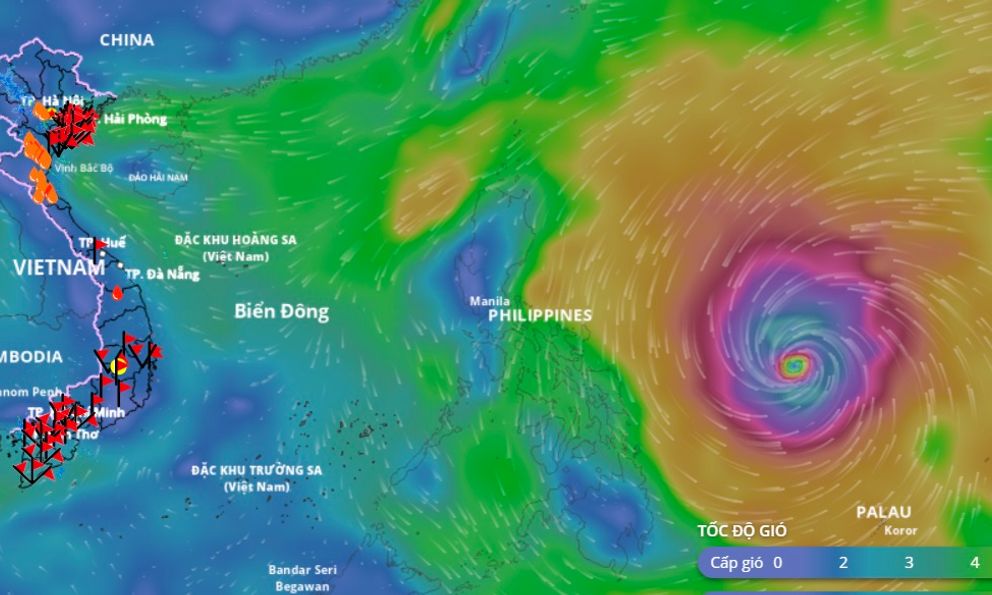 Bão Phượng Hoàng tăng cấp dữ dội, đã mạnh lên cấp cuồng phong, có đổ bộ vào đất liền nước ta?