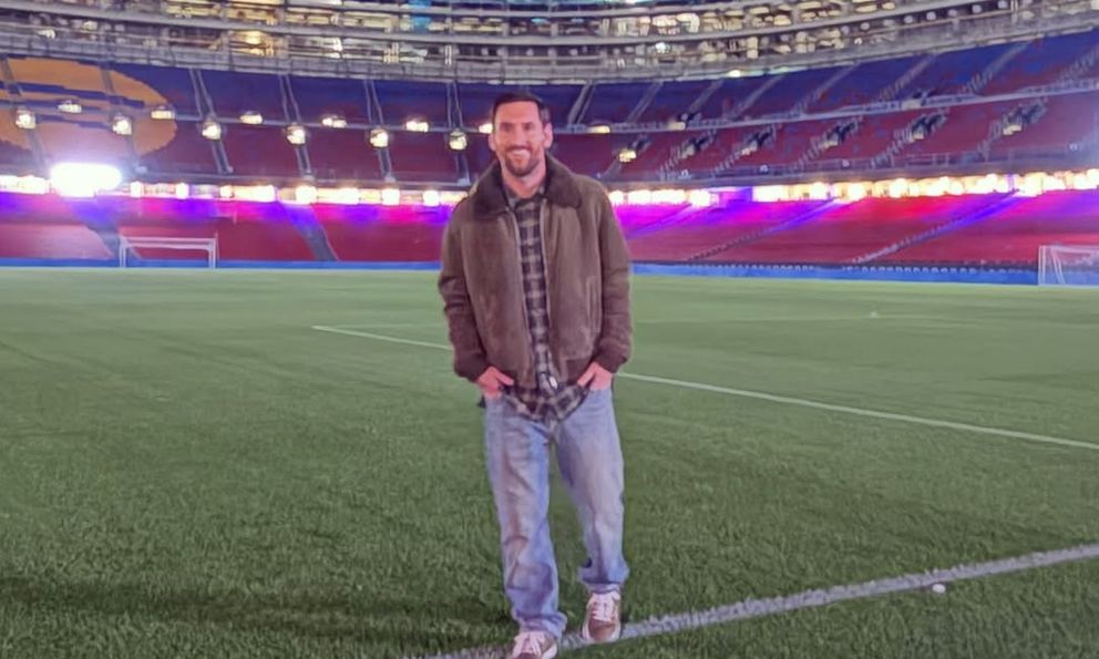 Messi bí mật trở lại Barcelona