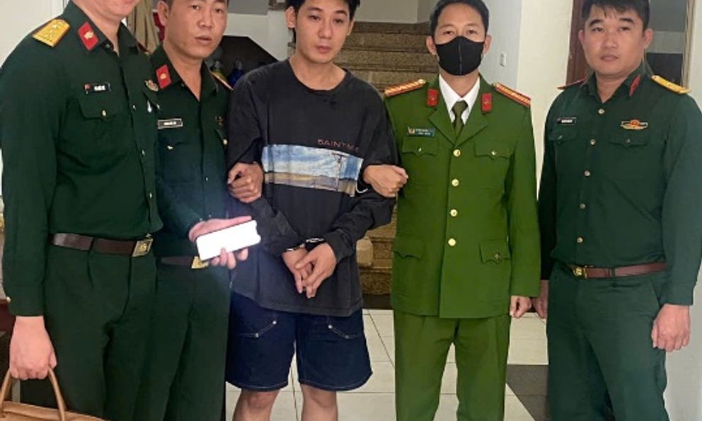 Bắt Phạm Đức Phương khi đang ở trung tâm thương mại