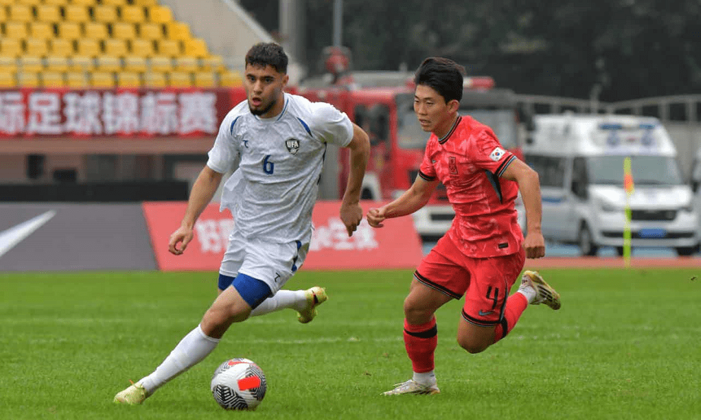 Tuyển Hàn Quốc thắng tưng bừng, mở rộng cửa tranh cúp vô địch với Việt Nam và Trung Quốc