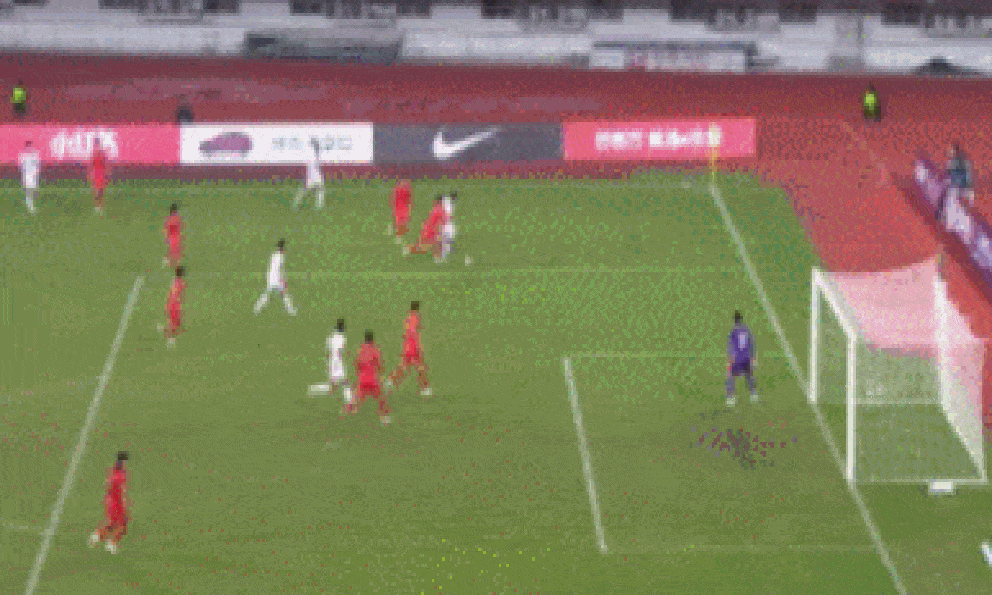 HLV Trung Quốc: “Tuyển Việt Nam ăn may nên mới giành chiến thắng”