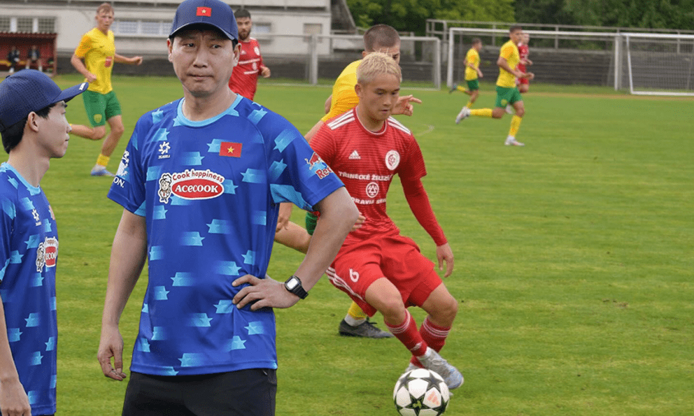 Vô duyên ở tuyển Việt Nam, sao Việt kiều liên tục tỏa sáng tại châu Âu