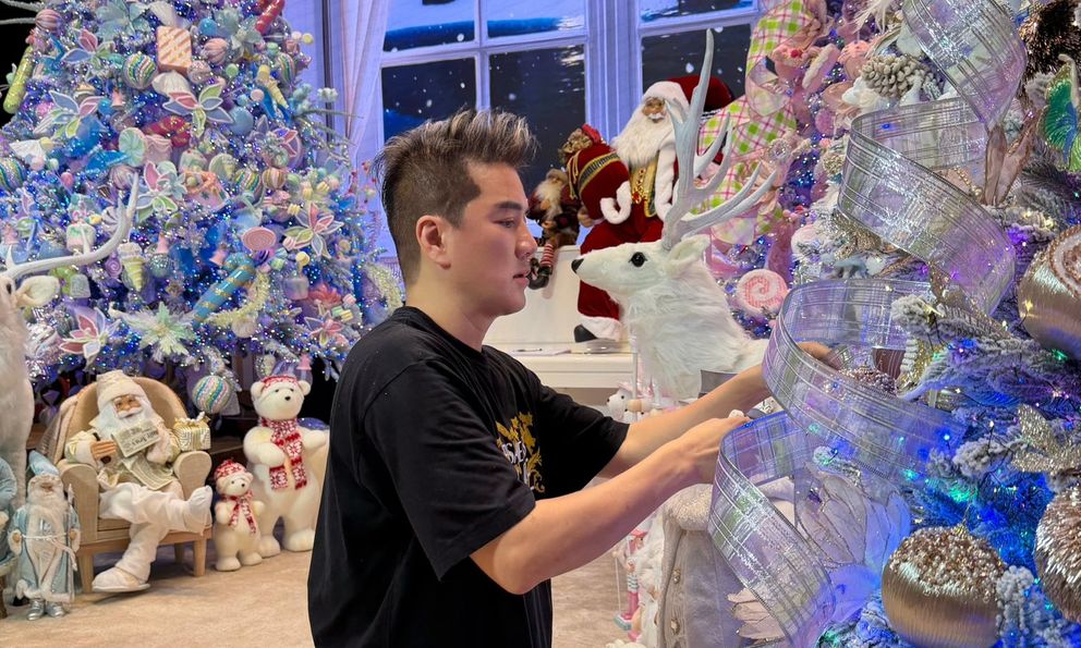 Chủ mới cho Đàm Vĩnh Hưng ở lại biệt thự tới hết Tết Nguyên đán