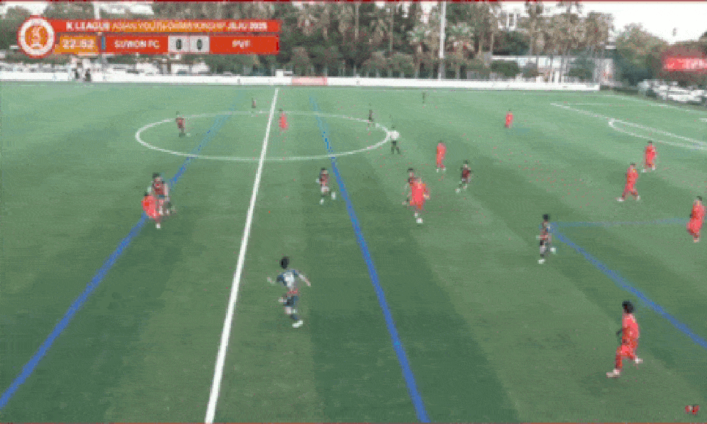 Ghi bàn đẹp mắt, đội bóng Việt Nam giành điểm trước đối thủ Hàn Quốc