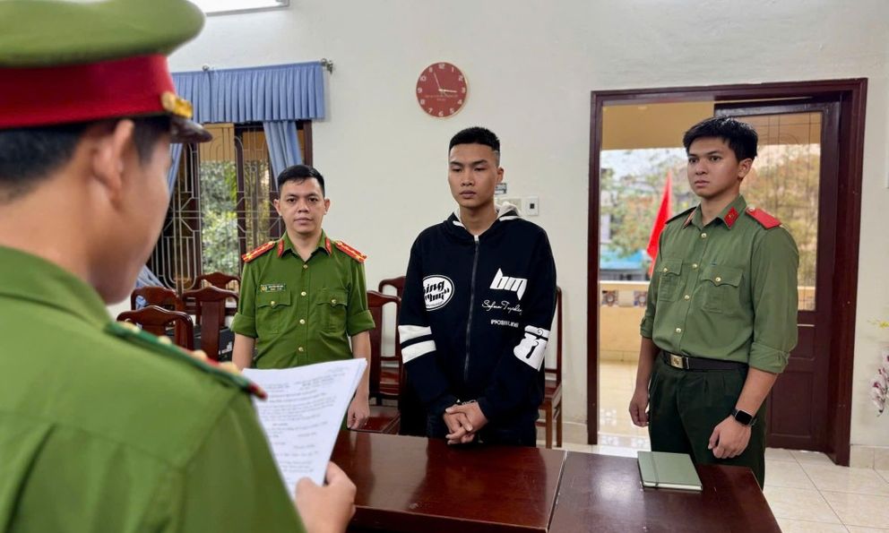 Bắt tài xế Hồ Thúc Minh Tiến sinh năm 2003