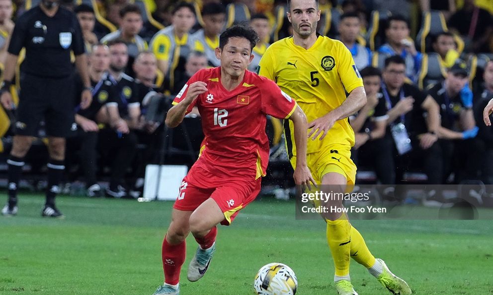 Tiền đạo Lào: “Malaysia mất dàn nhập tịch thì mạnh sao bằng được tuyển Việt Nam”