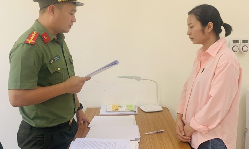 Bắt Nguyễn Thị Phương cùng 8 người khác