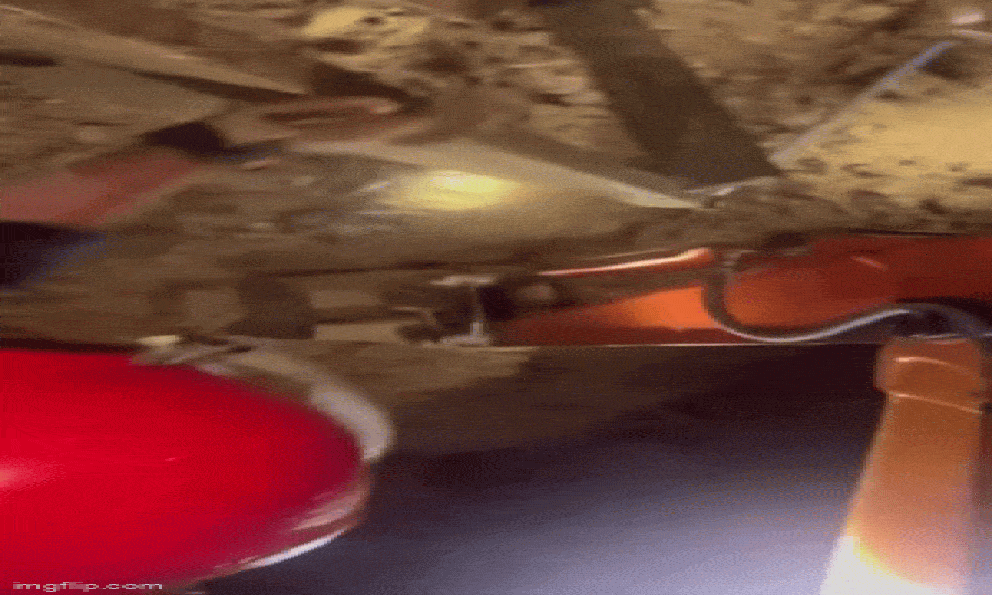 Vỡ òa khoảnh khắc tìm thấy cháu bé bị vùi lấp trong đống đổ nát sau sạt lở ở Lâm Đồng