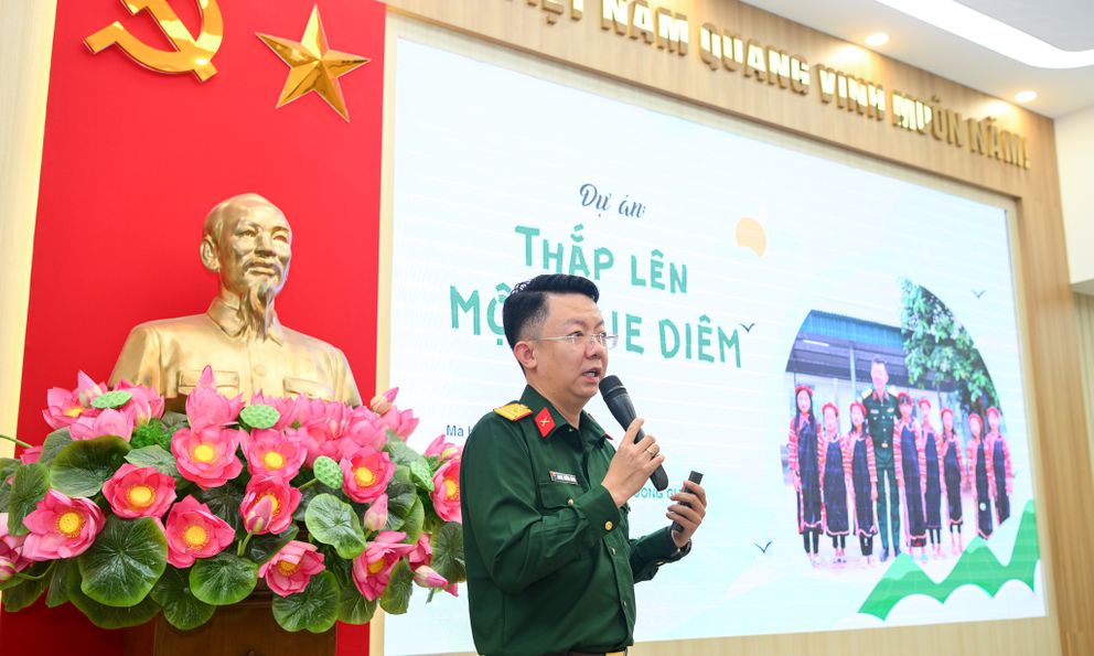 Trung tá quân đội 17 năm bền bỉ 