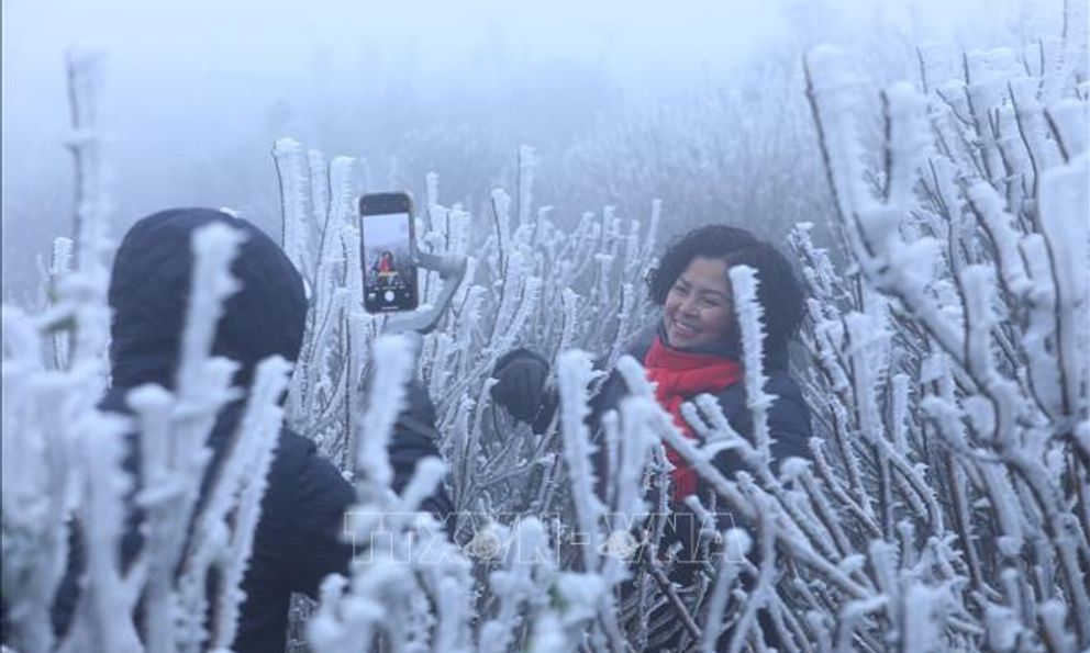 Miền Bắc đã xuất hiện băng giá sớm: Không phải ở Fansipan, đây cũng là điểm du lịch nổi tiếng Việt Nam
