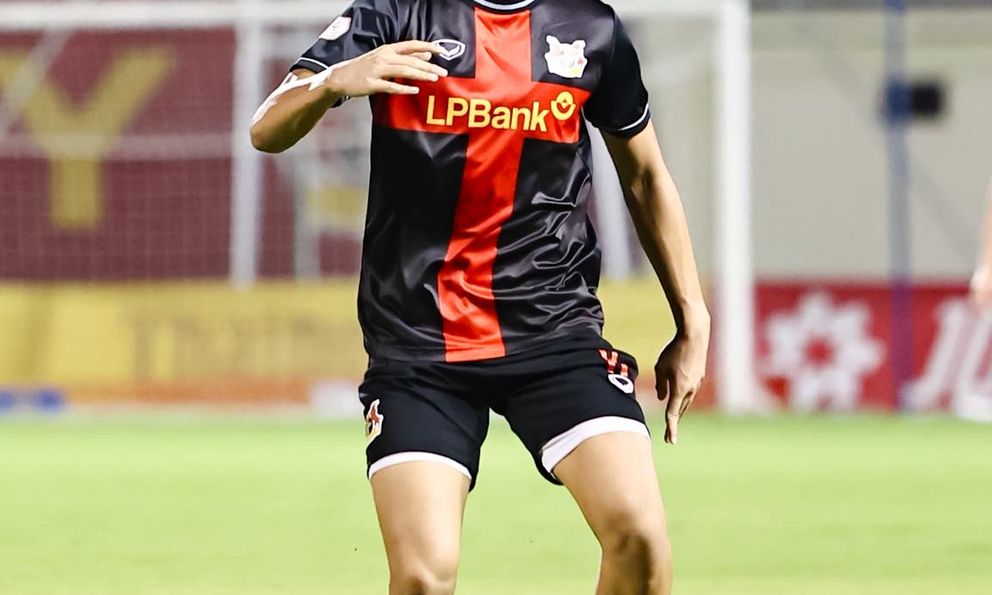 SEA Games: HLV Kim Sang-sik gọi gấp cầu thủ Việt kiều trị giá 10 tỷ, chốt danh sách U22 Việt Nam