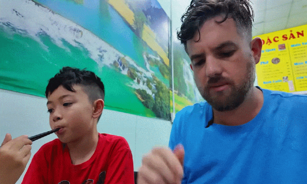 Không phải bánh mì, đây mới là đặc sản Việt khiến đầu bếp Mỹ tiếc hùi hụi vì hơn 10 năm mới được nếm thử