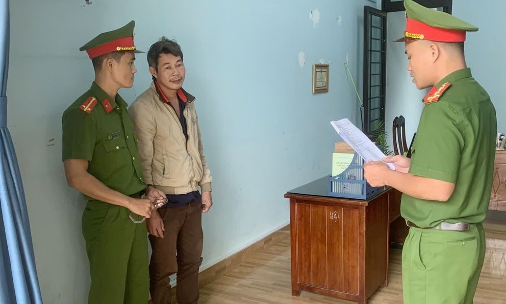 Bắt tạm giam Hồ Xuân Quyền 