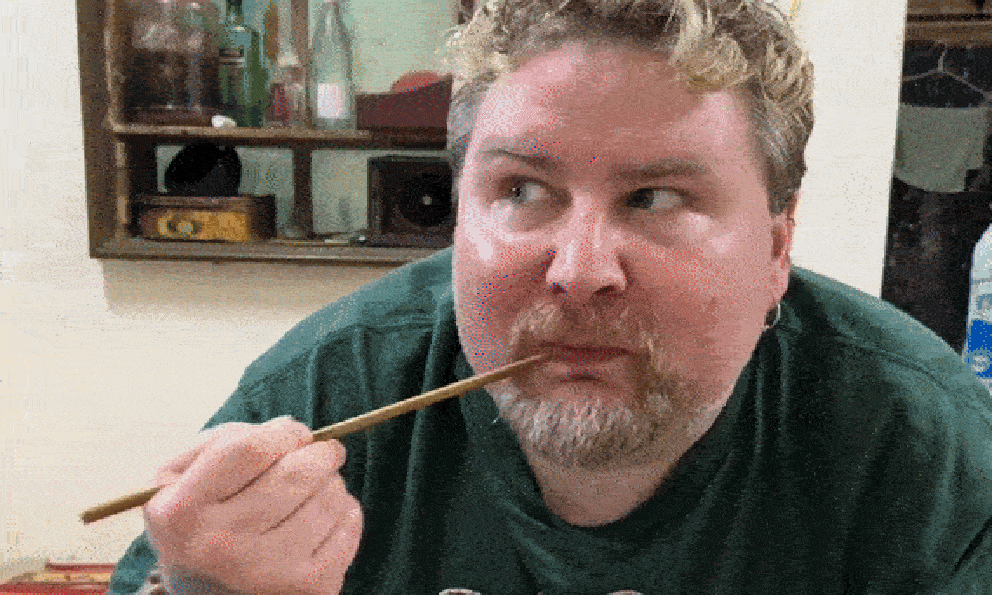 Khách Tây thử loại gia vị nặng mùi, chính nhiều người Việt cũng không thích, thốt lên: 