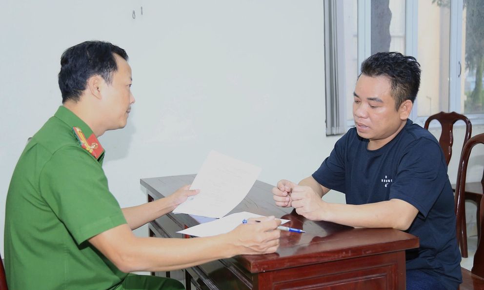 Bắt tạm giam đại gia nổi tiếng Nguyễn Văn Tuyến