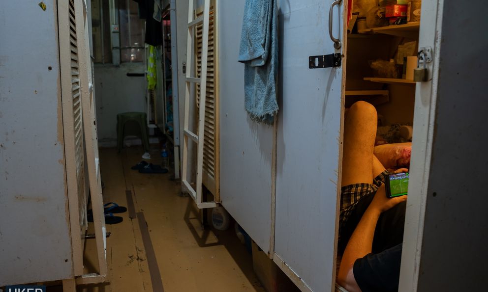 Cận cảnh căn hộ chung cư Hong Kong: Chưa tới 10m2 nhưng giá thuê 10 triệu/tháng, vệ sinh phải dùng chung