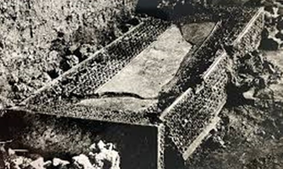 Hồ nước biến mất, cổ vật 